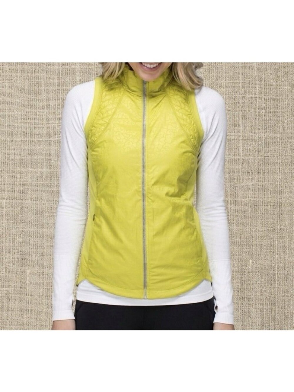 Lululemon Rebel Runner Vest Petal Camo Embossed Almost Pear Size 6 Sporty Gym